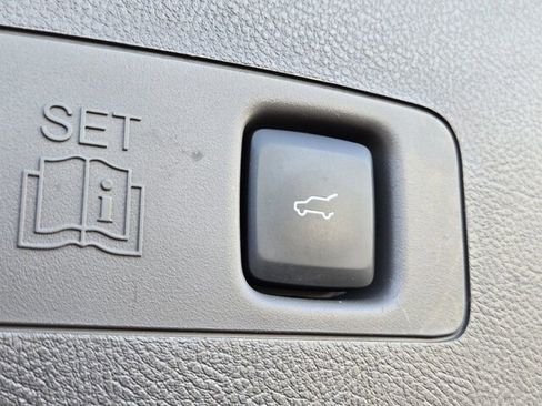 Used 2022 Lincoln Corsair Reserve w/ Equipment Group 201A image 18