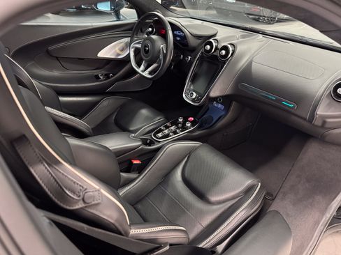 Used 2023 McLaren GT RWD image 13