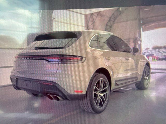 Used 2023 Porsche Macan S w/ Premium Package Plus AWD/4WD image 3