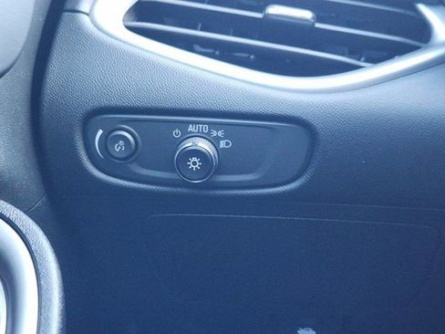 Used 2022 Chevrolet Malibu LS image 23