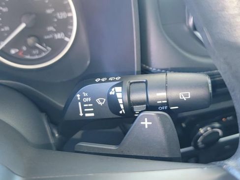 Used 2024 Nissan Rogue S AWD/4WD image 15