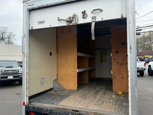 Used 2012 Ford E-350 and Econoline 350 Super Duty image 18