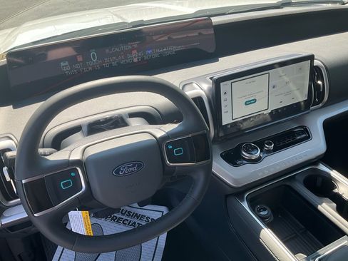 New 2026 Ford Expedition Max Active RWD image 25