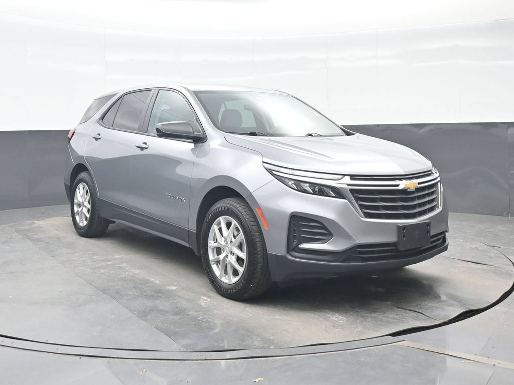 Used 2023 Chevrolet Equinox LS FWD image 9