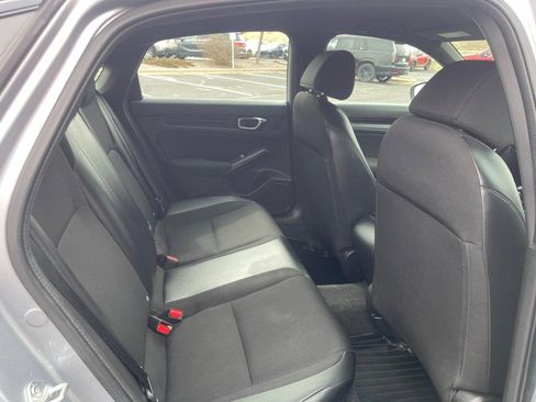 Used 2023 Honda Civic Sport image 9