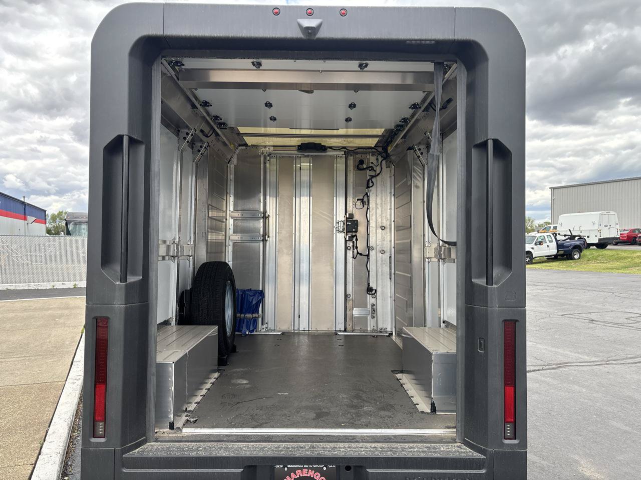 Used 2024 Chevrolet Brightdrop 400 w/ Commercial Equipment Package AWD/4WD image 10