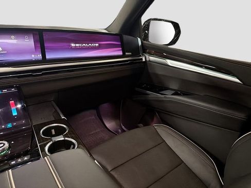 Used 2025 Cadillac Escalade ESV Premium Luxury w/ LPO, Floor Liner Package image 24