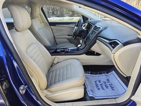 Used 2013 Ford Fusion SE FWD image 10