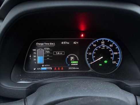 Used 2023 Nissan Leaf S image 1