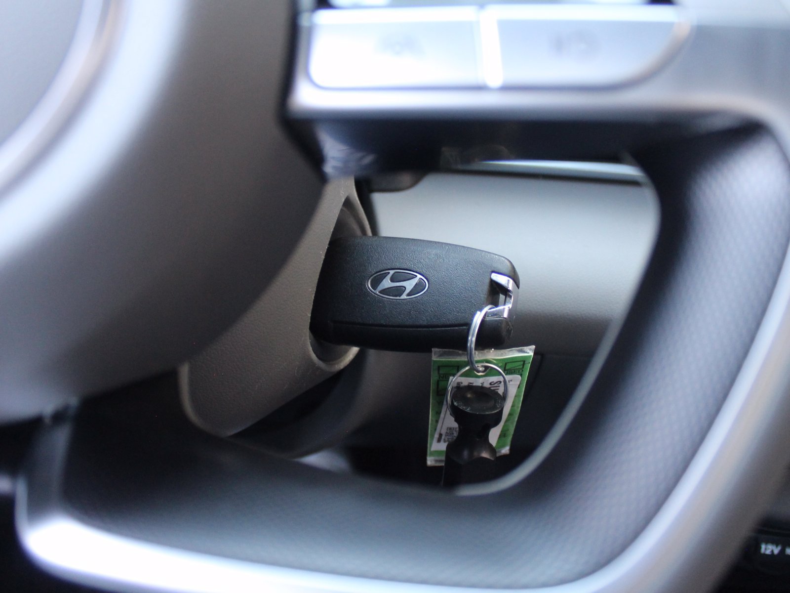 Used 2025 Hyundai Elantra SE FWD image 16