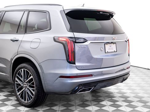Used 2024 Cadillac XT6 Sport w/ Technology Package AWD/4WD image 37