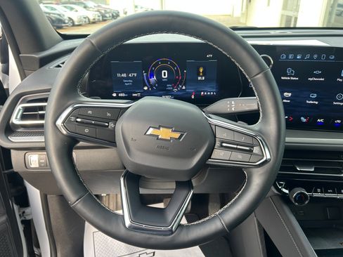 Used 2025 Chevrolet Traverse LT w/ LPO, Floor Liner Package AWD/4WD image 19