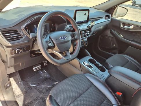 Used 2023 Ford Escape ST-Line FWD image 18