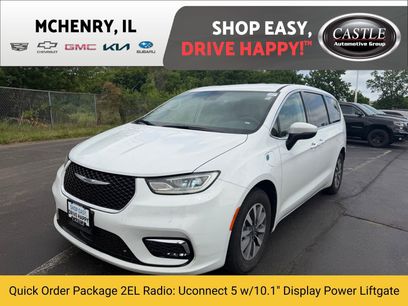 Used 2023 Chrysler Pacifica Touring-L
