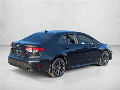 Used 2025 Toyota Corolla SE image 5