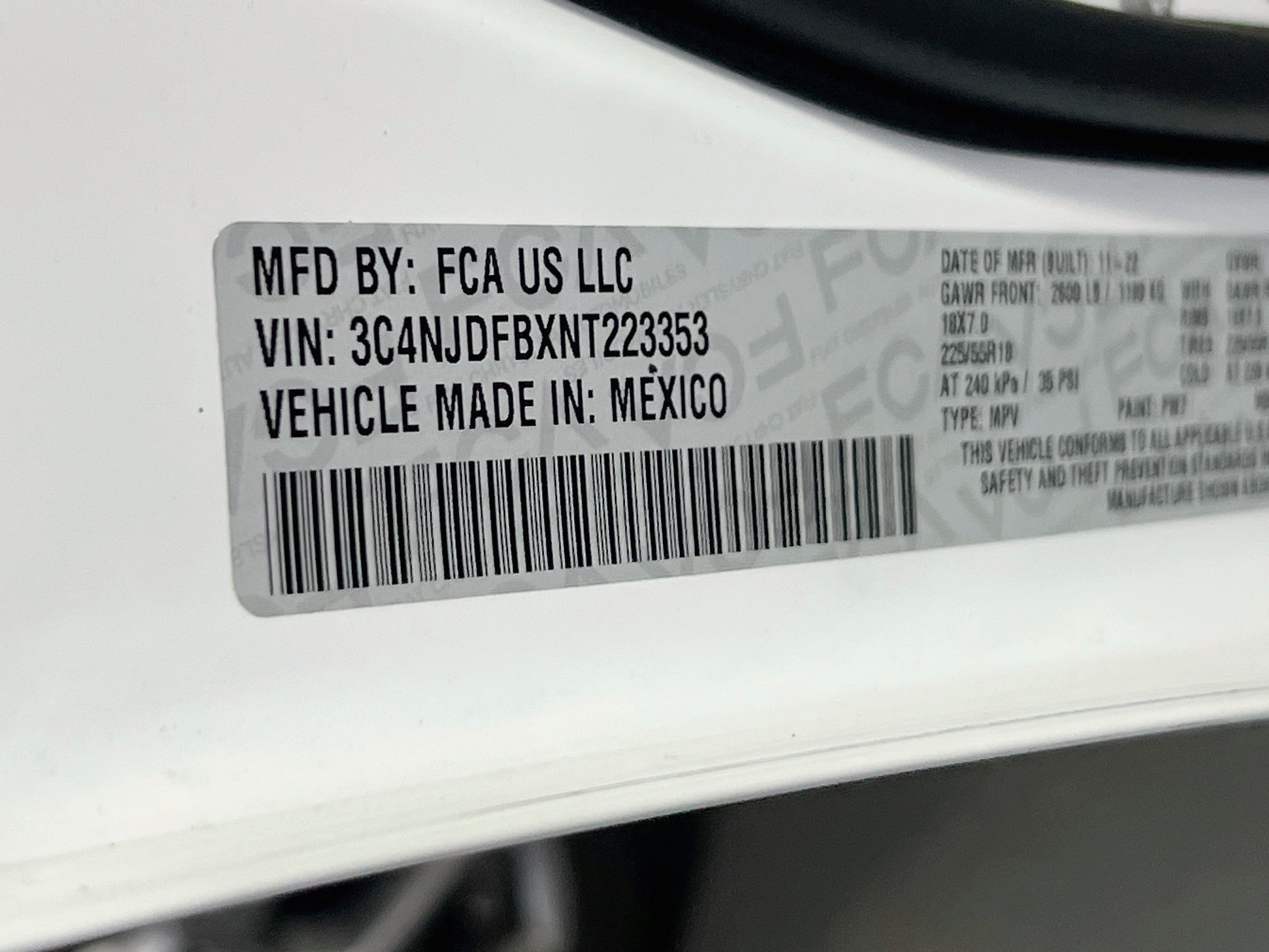Used 2022 Jeep Compass Latitude w/ Sun and Sound Group AWD/4WD image 30