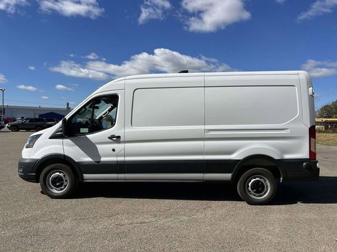 New 2026 Ford Transit 250 148 Medium Roof w/ Load Area Protection Package image 4