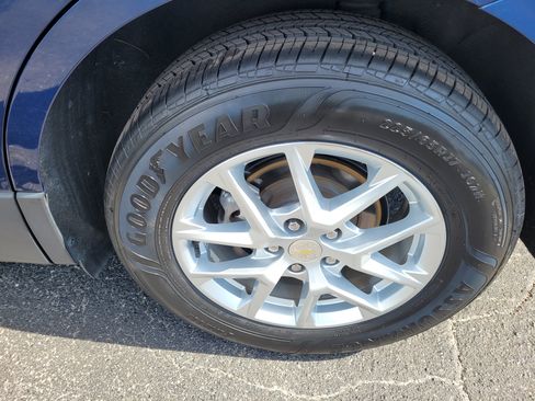 Certified 2022 Chevrolet Equinox LS w/ LS Convenience Package FWD image 29