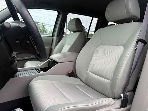 Used 2015 Honda Pilot LX image 10