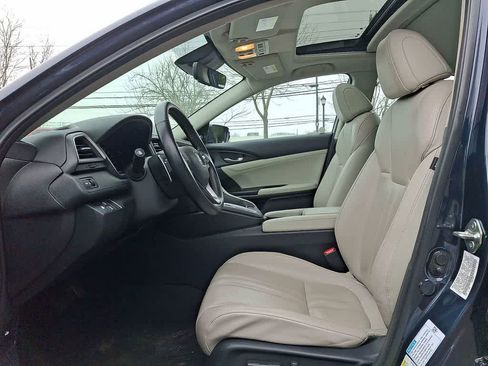 Used 2019 Honda Insight Touring image 11