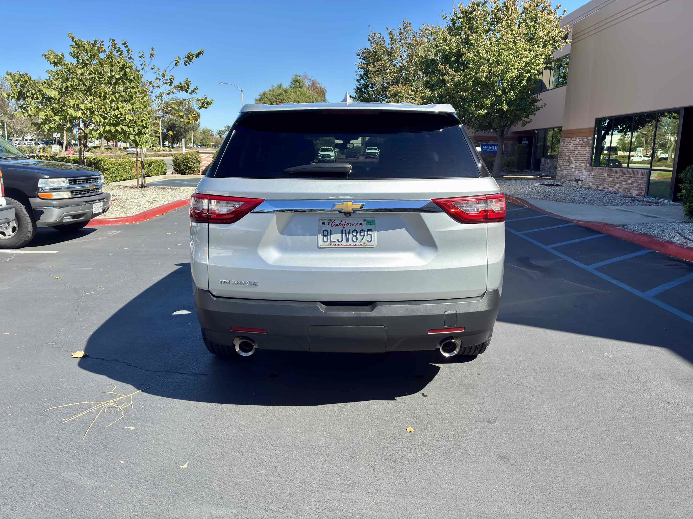 Used 2020 Chevrolet Traverse LS FWD image 9