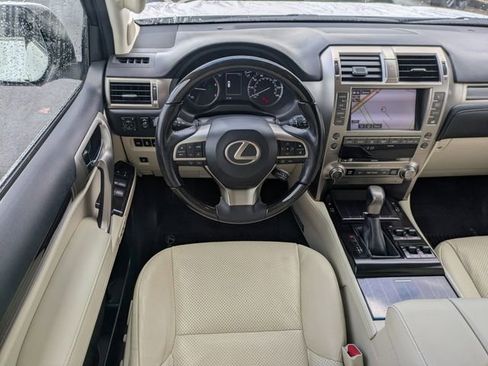 Used 2020 Lexus GX 460 Luxury image 16