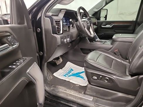 Used 2024 GMC Sierra 2500 Denali w/ Denali Reserve Package image 8