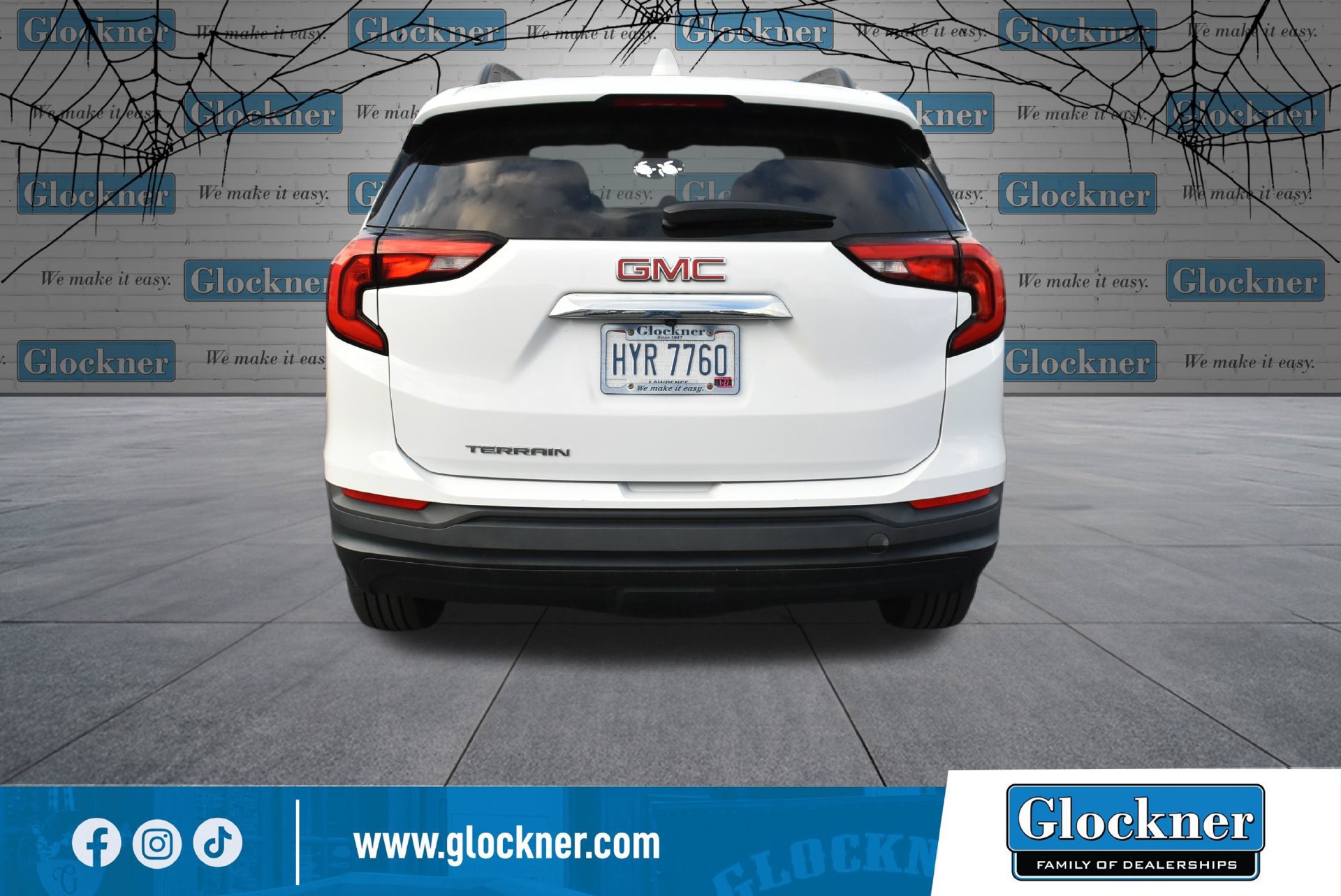 Used 2020 GMC Terrain SLE w/ Driver Convenience Package FWD image 16