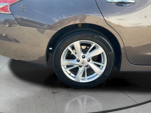 Used 2014 Nissan Altima 2.5 SV image 30