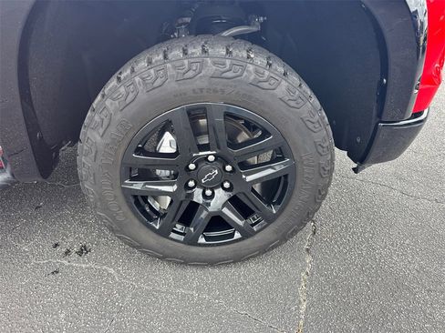 Used 2024 Chevrolet Silverado 1500 Custom Trail Boss image 13