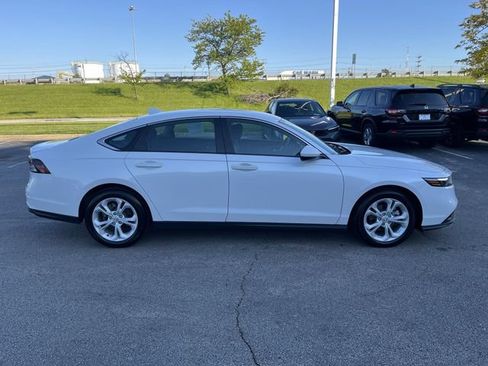 Used 2025 Honda Accord LX image 11