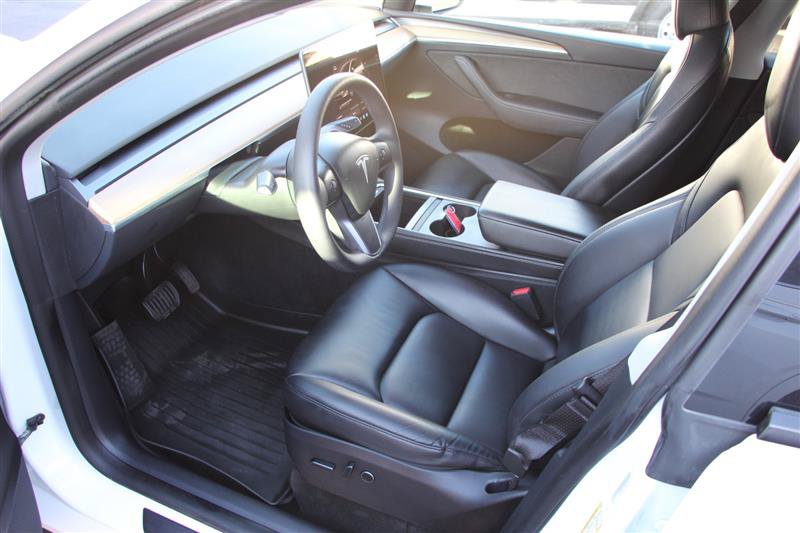 Used 2023 Tesla Model Y Long Range AWD/4WD image 11