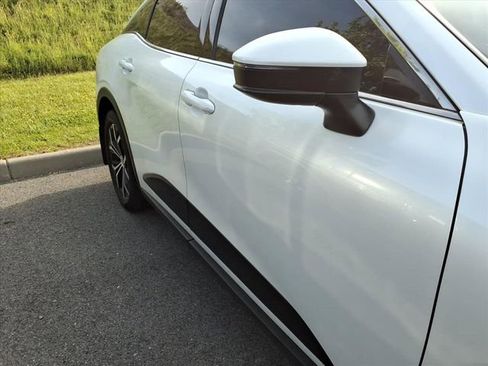 Used 2024 Toyota Crown AWD/4WD image 5