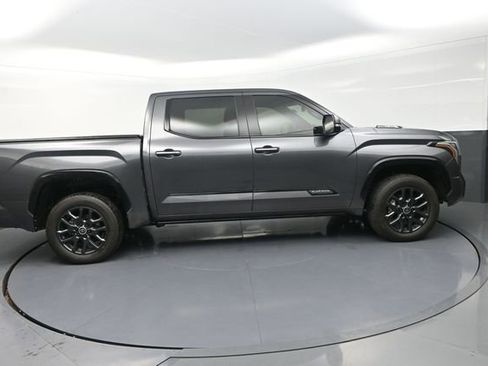 Used 2024 Toyota Tundra Platinum AWD/4WD image 25