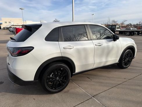 New 2026 Honda HR-V Sport image 5
