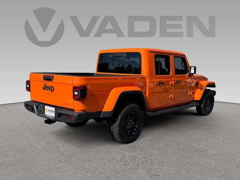 New 2025 Jeep Gladiator Sport image 21