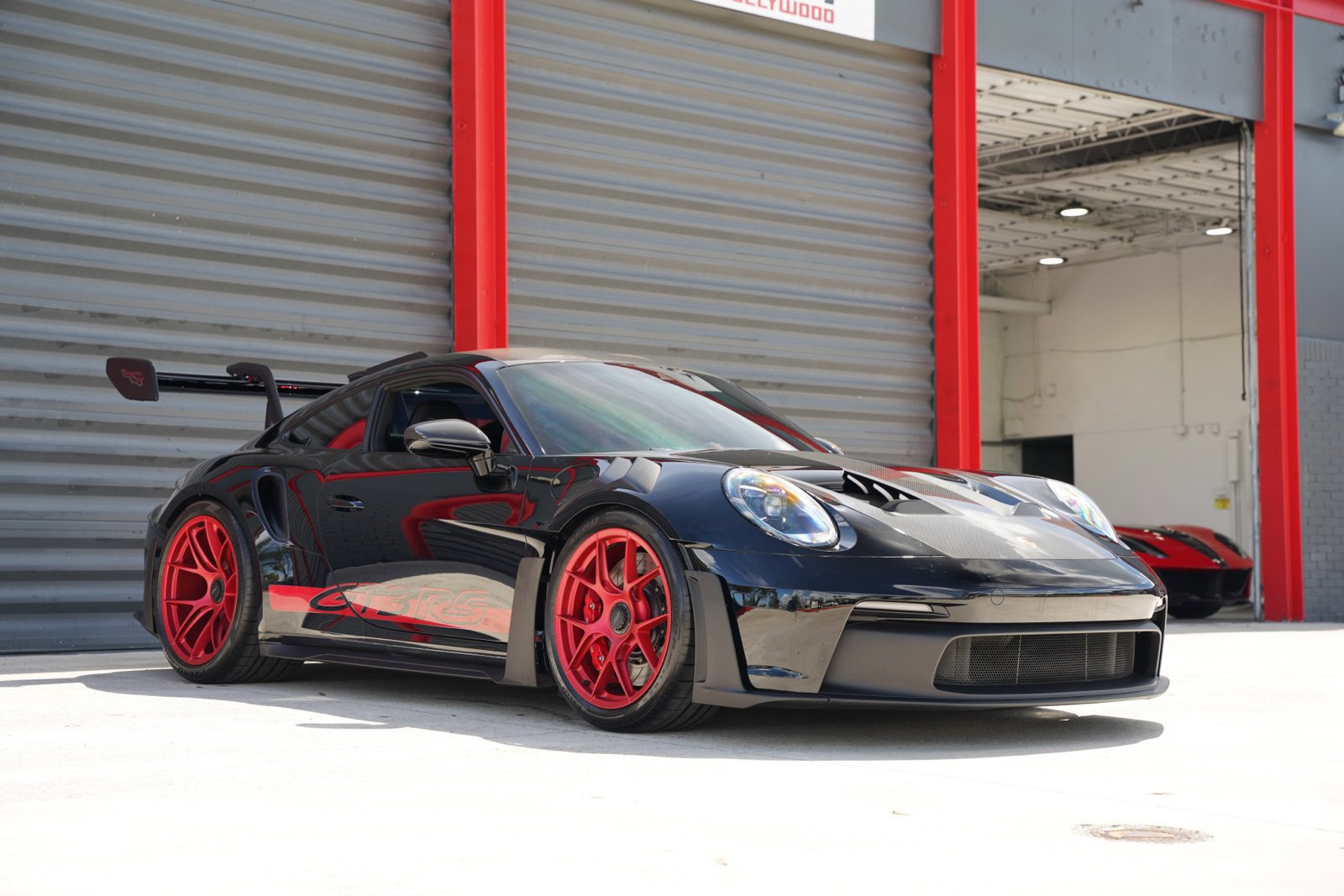 Used 2025 Porsche 911 GT3 RS w/ Weissach Package RWD image 8