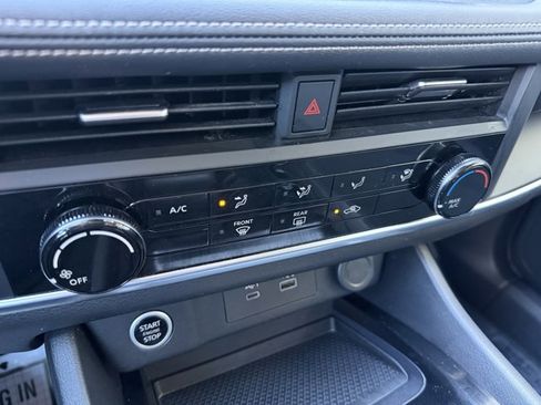 Certified 2023 Nissan Rogue S image 15