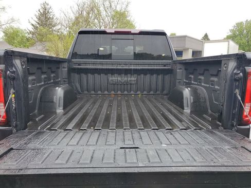 Used 2022 GMC Sierra 1500 SLT w/ SLT Premium Plus Package AWD/4WD image 7