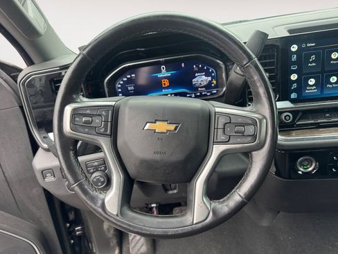 Used 2022 Chevrolet Silverado 1500 LT image 12