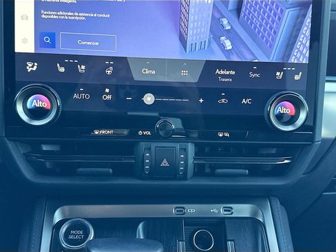 Used 2024 Lexus GX 550 w/ Accessory Package (Z1) image 35