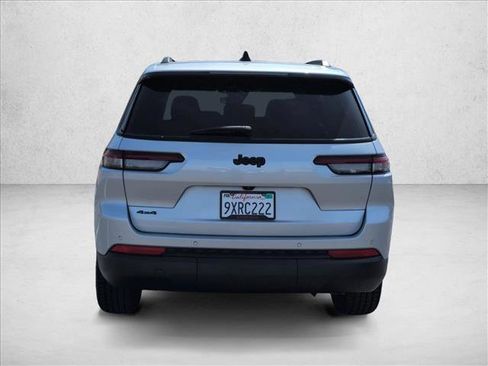 Used 2024 Jeep Grand Cherokee L Laredo AWD/4WD image 7