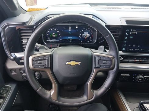 Used 2023 Chevrolet Silverado 1500 High Country w/ High Country Premium Package AWD/4WD image 17