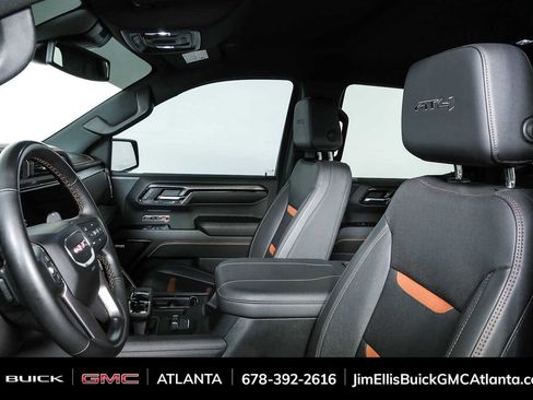 Used 2024 GMC Sierra 1500 AT4 w/ AT4 Premium Package AWD/4WD image 5