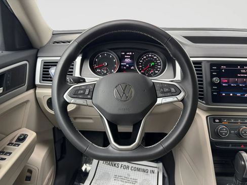 Used 2021 Volkswagen Atlas SE w/ Panoramic Sunroof Package AWD/4WD image 31
