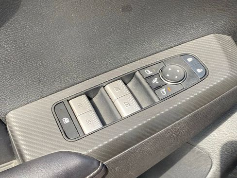 Used 2024 Mitsubishi Outlander SE AWD/4WD image 19