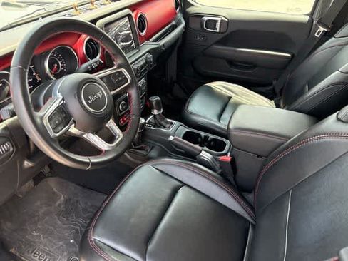 Used 2022 Jeep Gladiator Rubicon w/ LED Lighting Group AWD/4WD image 9