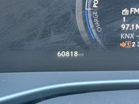 Used 2023 Lexus RZ 450e Premium w/ Technology Package image 30