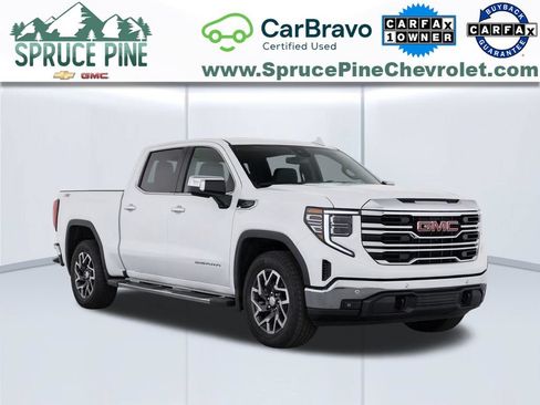 Used 2022 GMC Sierra 1500 SLT w/ SLT Premium Plus Package AWD/4WD image 1