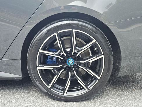 Used 2024 BMW i4 eDrive40 w/ M Sport Package RWD image 17